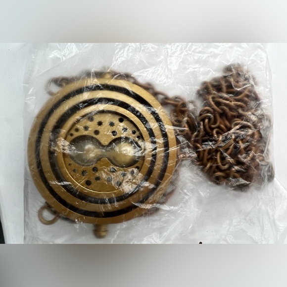 Harry Potter Time Turner Costume Prop and Sticker Kit Vintage 2007 New Old Stock - Picture 2 of 10